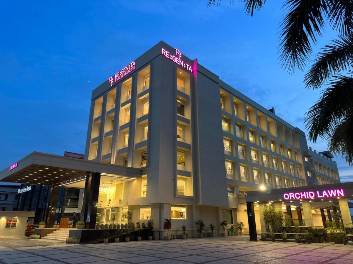 Regenta Dehradun By Royal Orchid Hotels Limited エクステリア 写真
