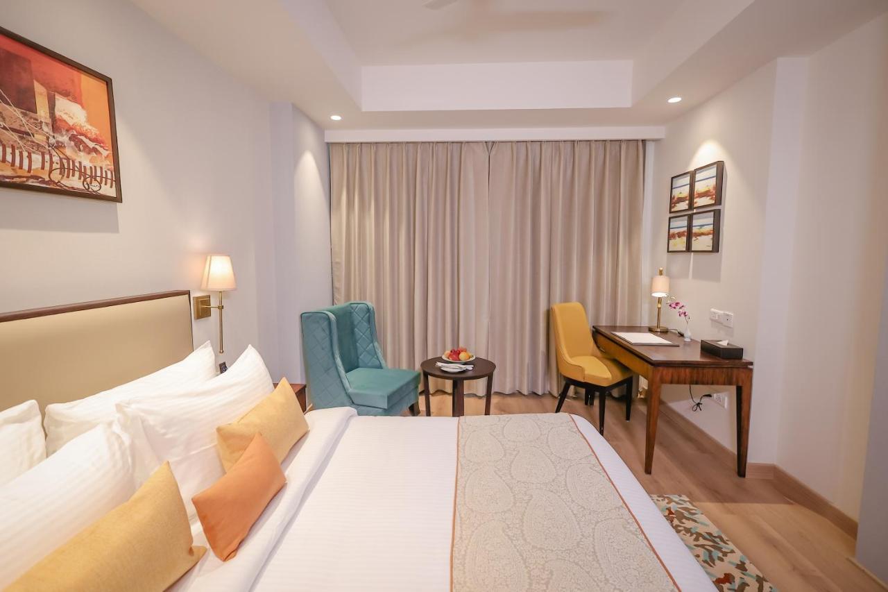 Regenta Dehradun By Royal Orchid Hotels Limited エクステリア 写真