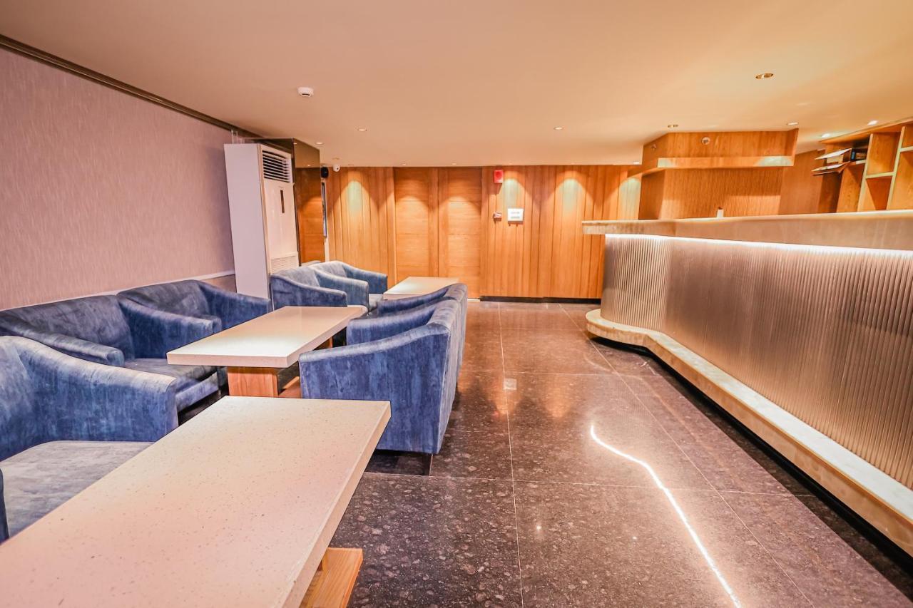 Regenta Dehradun By Royal Orchid Hotels Limited エクステリア 写真