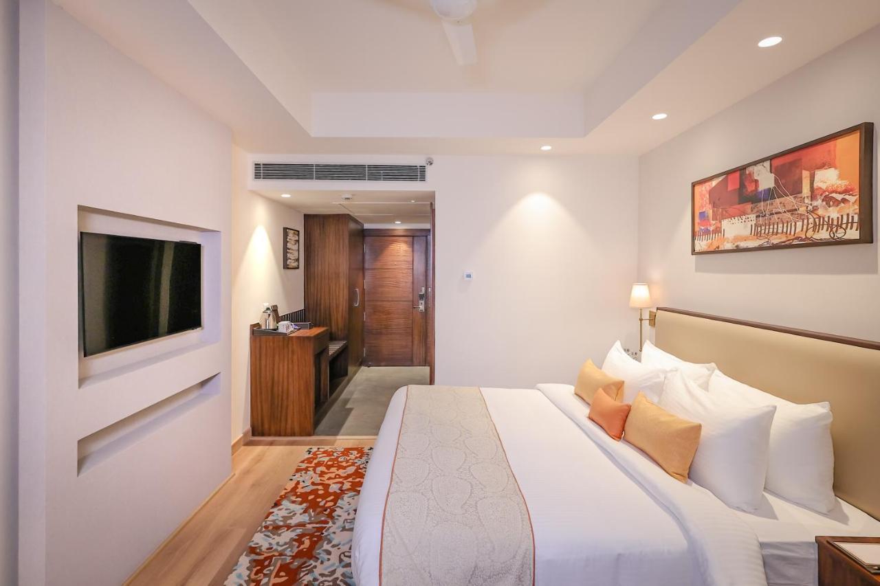 Regenta Dehradun By Royal Orchid Hotels Limited エクステリア 写真
