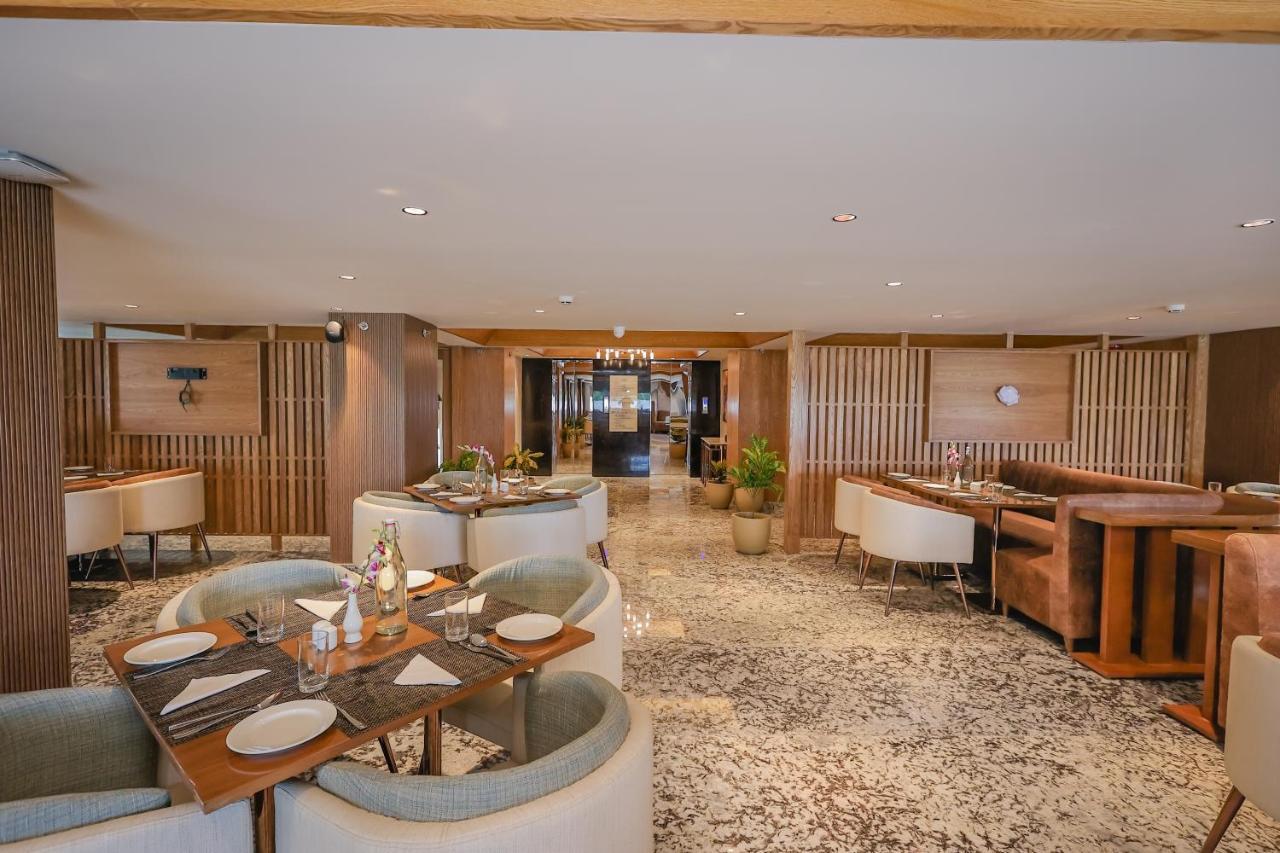 Regenta Dehradun By Royal Orchid Hotels Limited エクステリア 写真