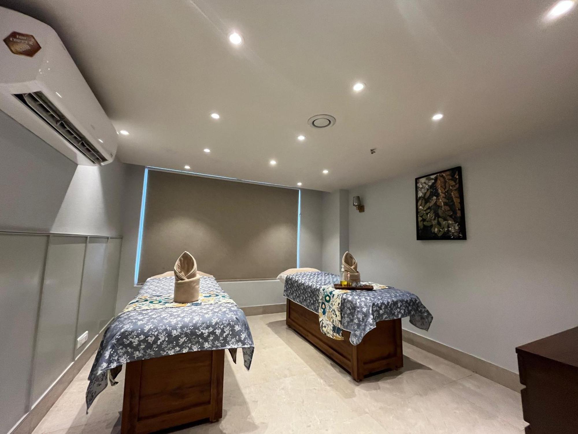 Regenta Dehradun By Royal Orchid Hotels Limited エクステリア 写真